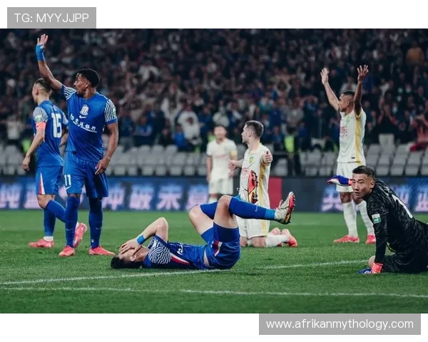 5-1 2-2 3-1 1-0 中超疯狂一夜!海港三连冠 申花夺亚军 梅州降级